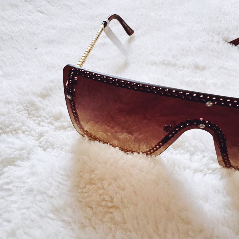 Christine Brown Chain Oversized Shield Sunglasses - Picture 2 of 12